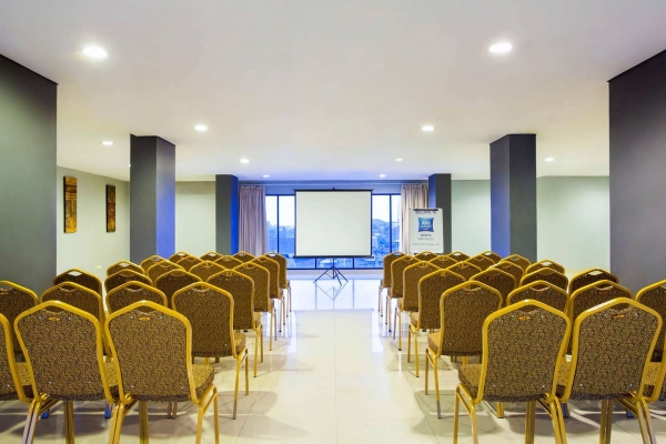 Hotel ibis budget Jakarta Daan Mogot